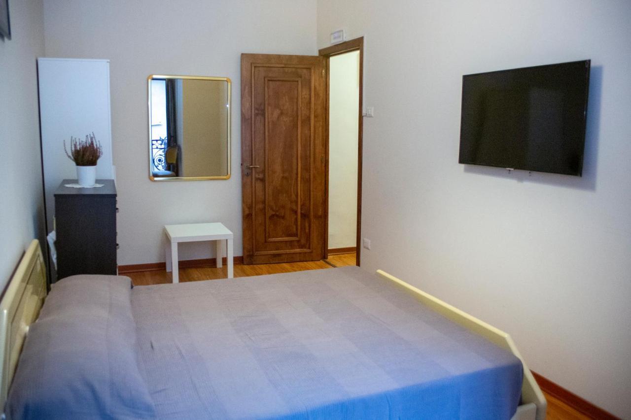 Relax In Centro Bed and Breakfast Napels Buitenkant foto
