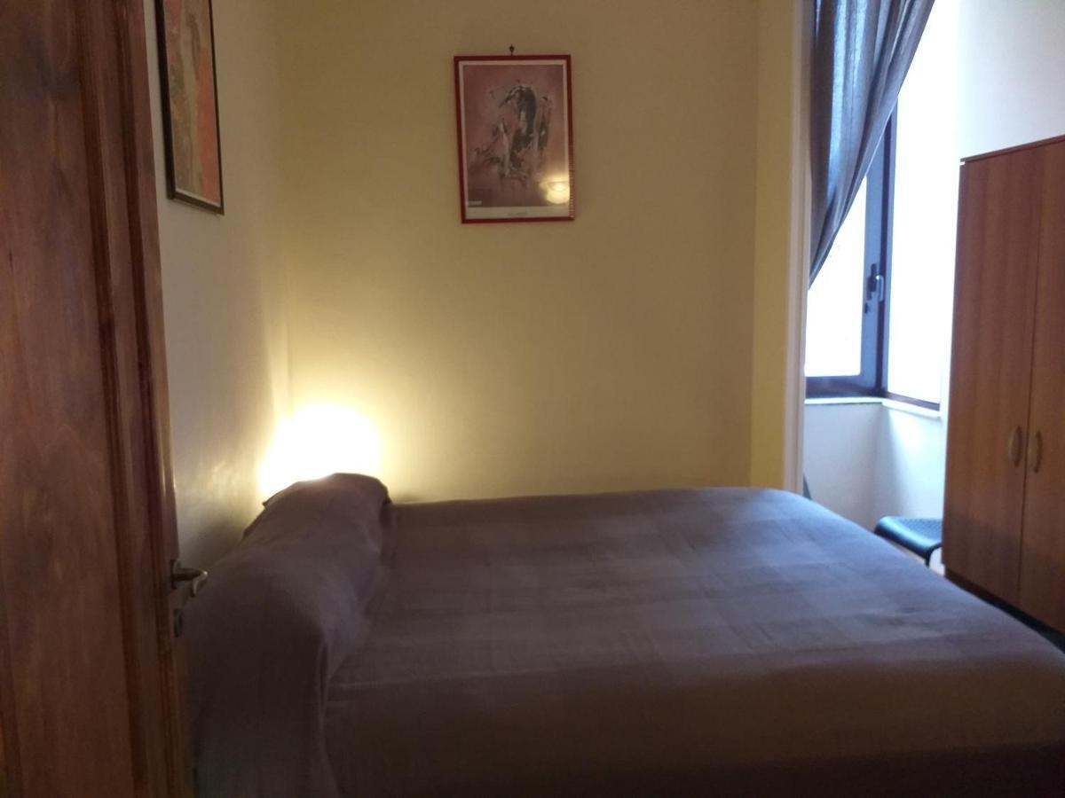 Relax In Centro Bed and Breakfast Napels Buitenkant foto